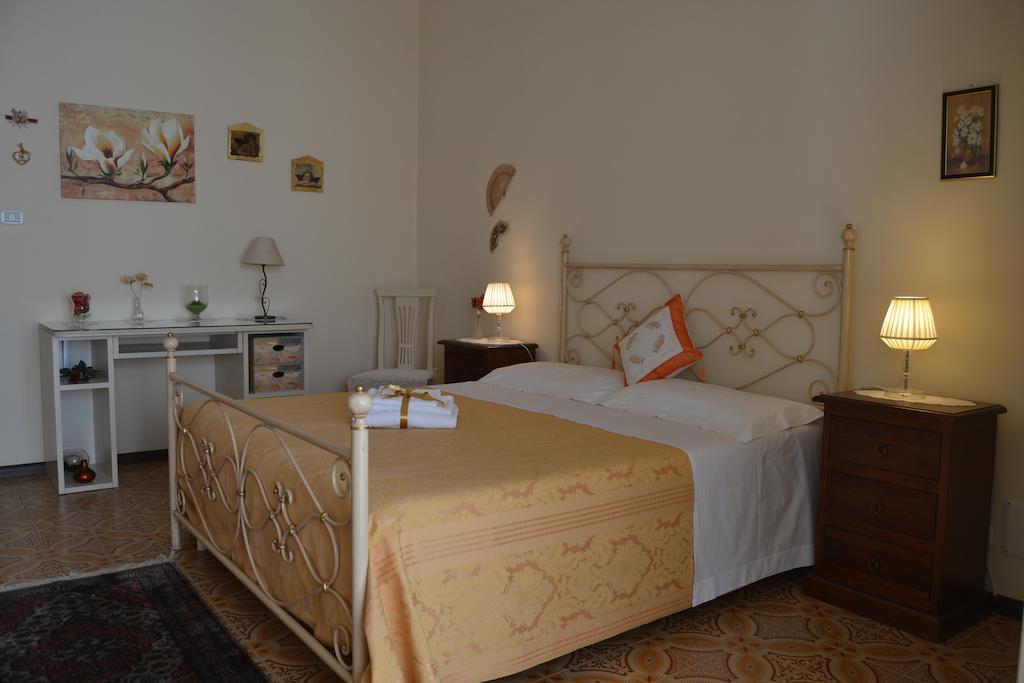 Bed & Breakfast Marena Sant'Agata Li Battiati Bilik gambar
